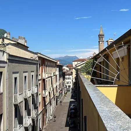 Casa Fiore - Affitti Brevi Italia Lecco